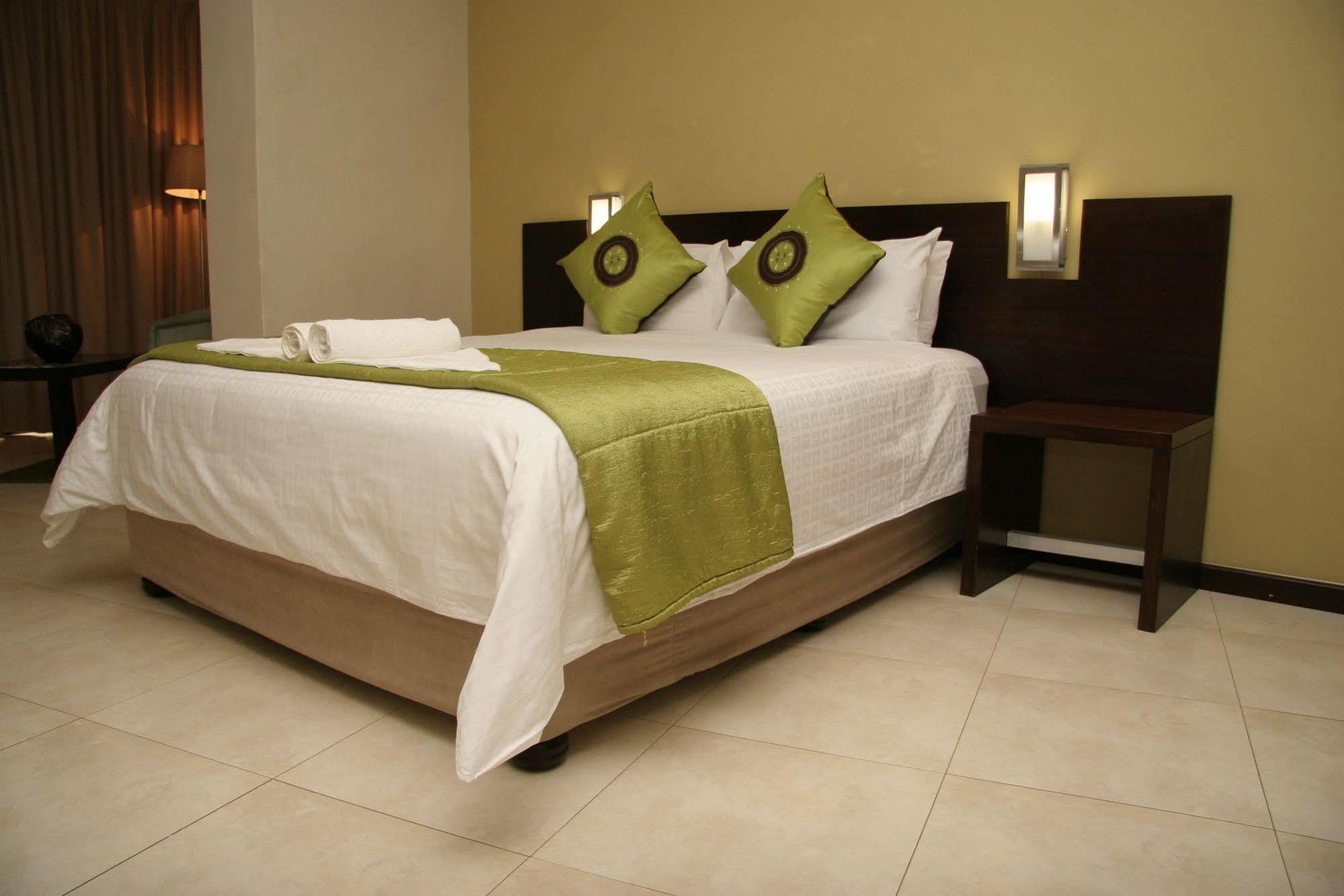 Pavilion Hotel Durban Exterior photo